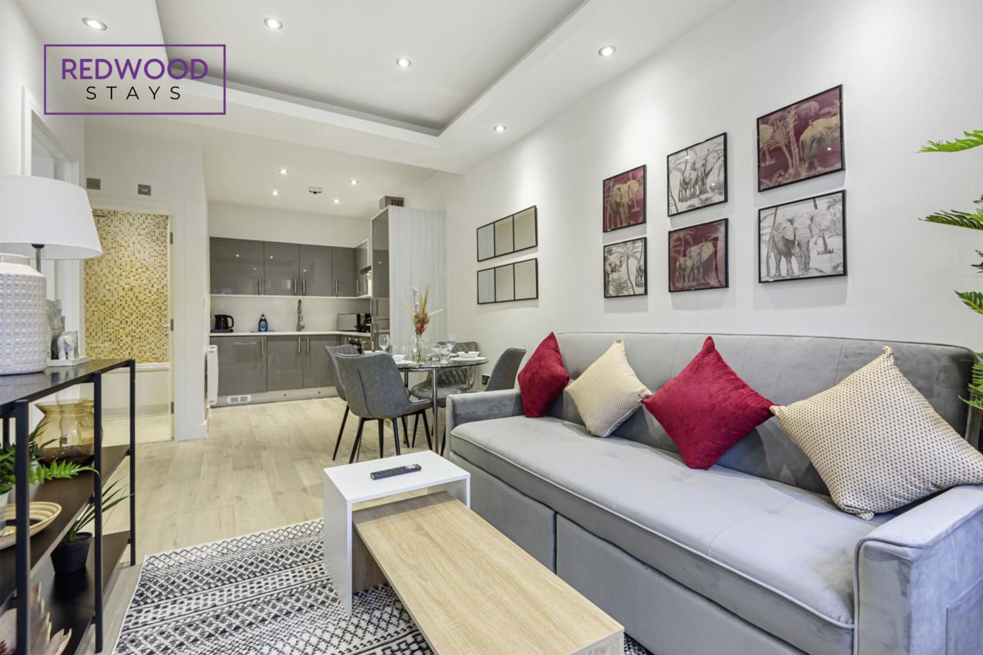 1 Bed 1 Bath Town Center Apartments For Corporates & Contractors, Wifi, Netflix And Parking On Selected Units By Redwood Stays Алдършот Екстериор снимка